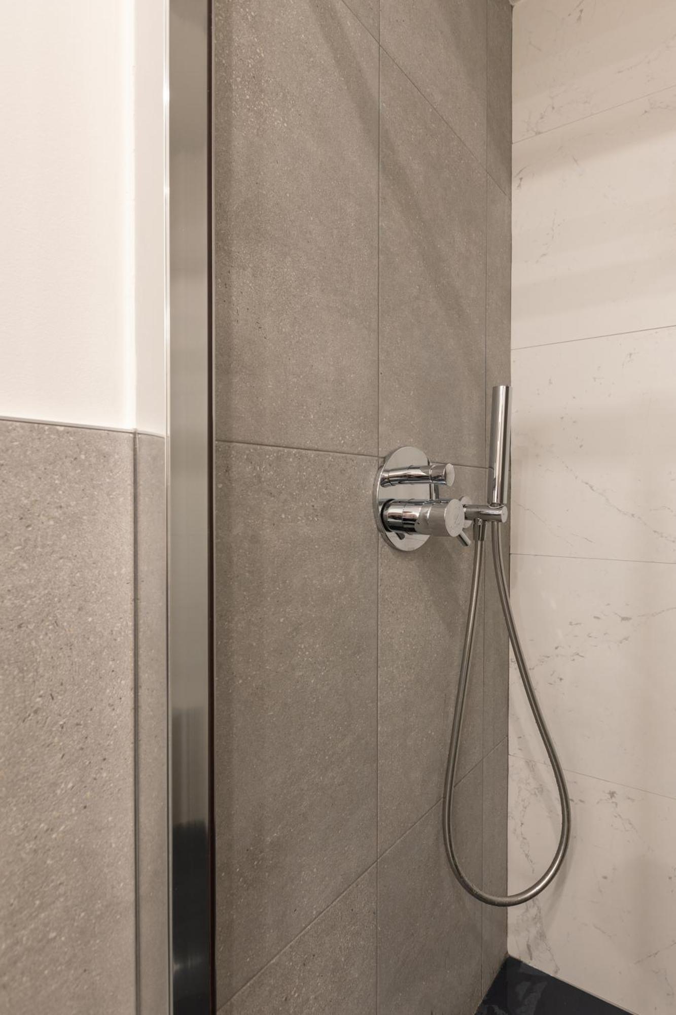 Splendido Quadrilocale Darsena - Mirable Pm